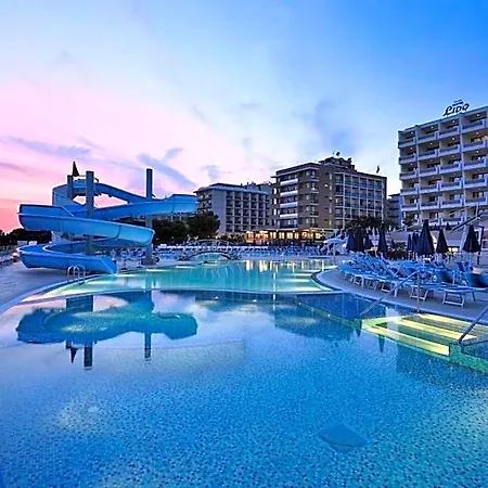 Lido 4*