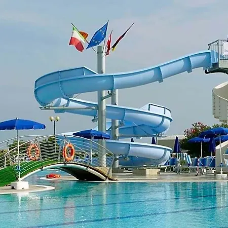 Lido فندق 4*