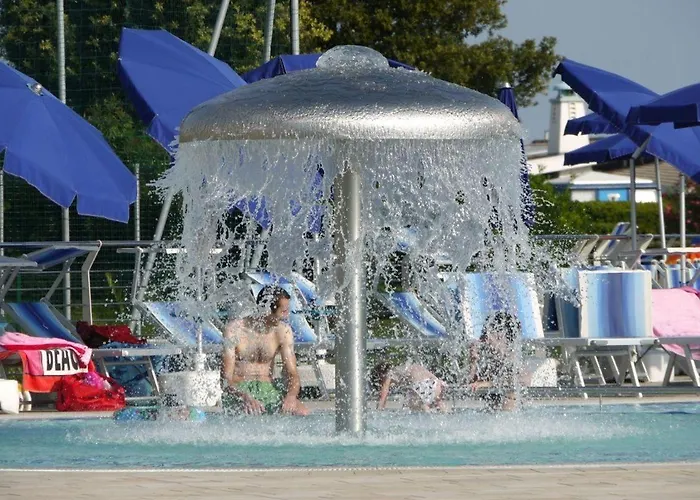 Ξενοδοχείο Lido 4*